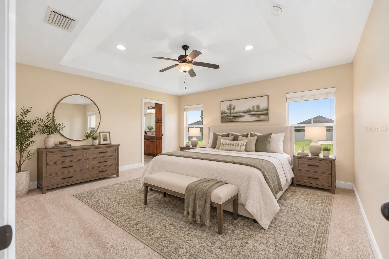Relaxing Primary Suite - 915 SE 69TH AVE, OCALA