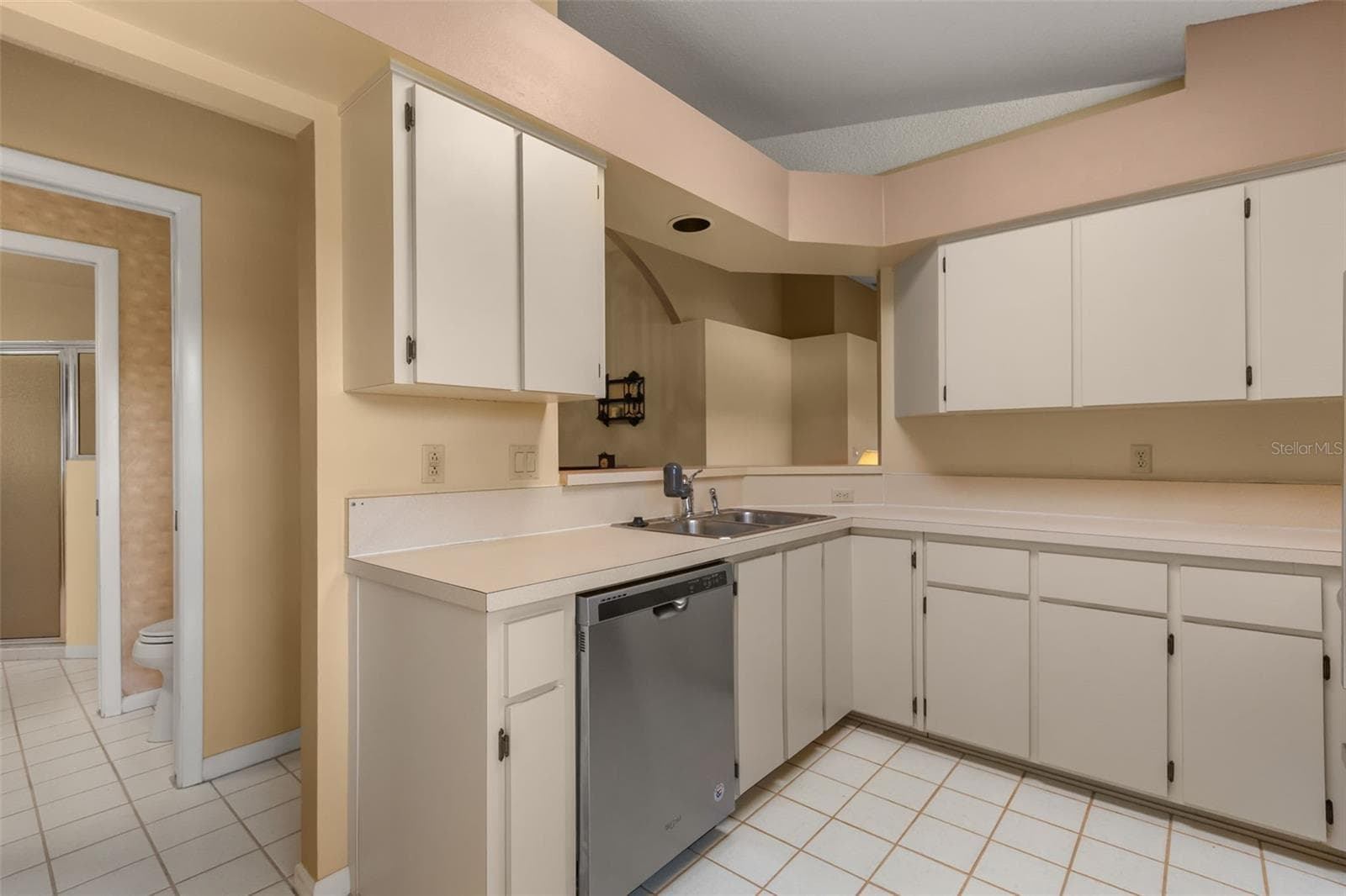 Kitchen - 5536 ROSEWALL CIR, LEESBURG