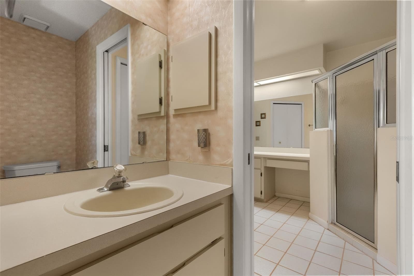 Bathroom 2 - 5536 ROSEWALL CIR, LEESBURG