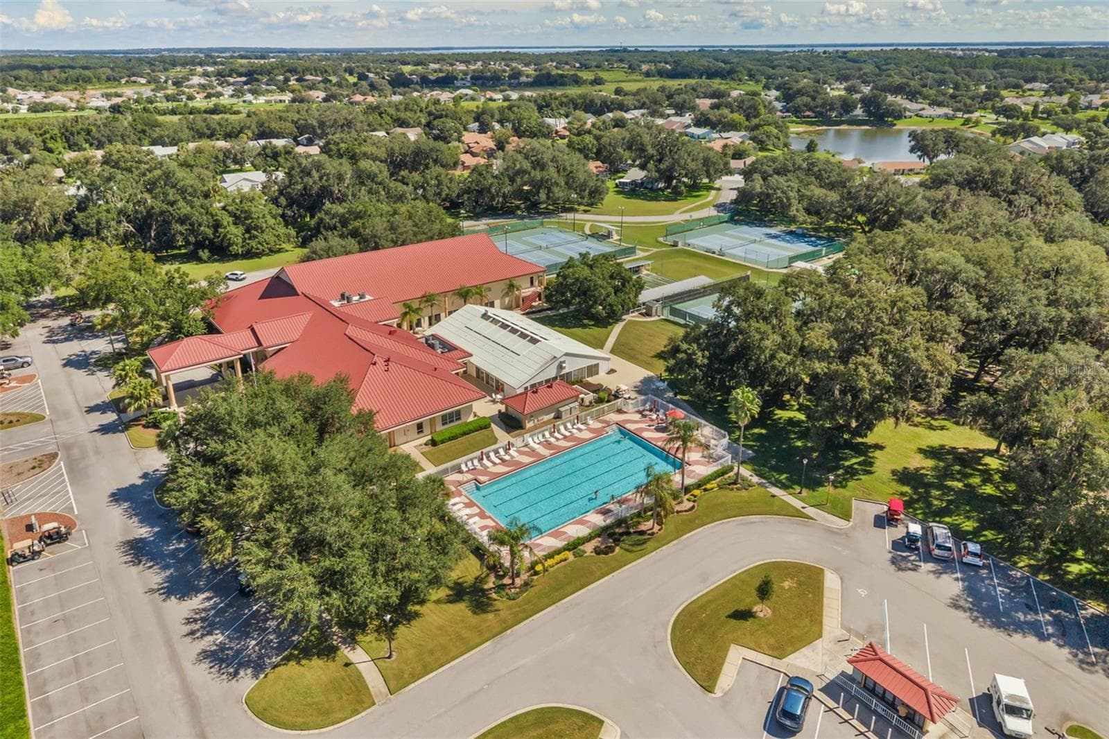 Clubhouse with outdoor pool, tennis, pickle ball and bocce ball courts - 5536 ROSEWALL CIR, LEESBURG