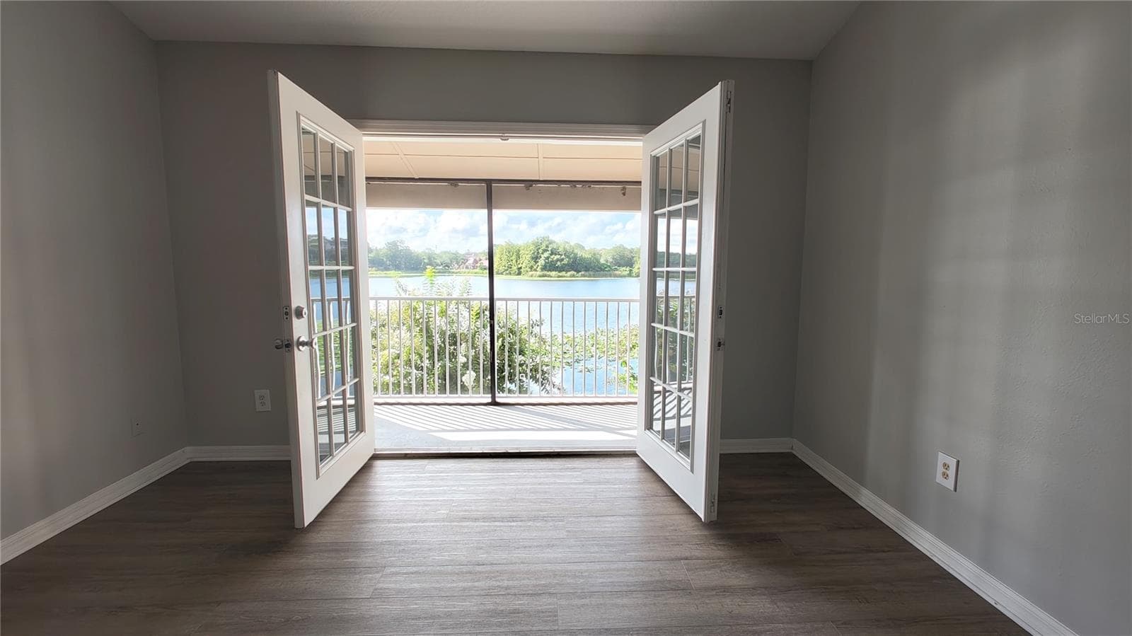 Condominium at 145 N PEARL LAKE CSWY #204, ALTAMONTE SPRINGS, photo 6 of 11