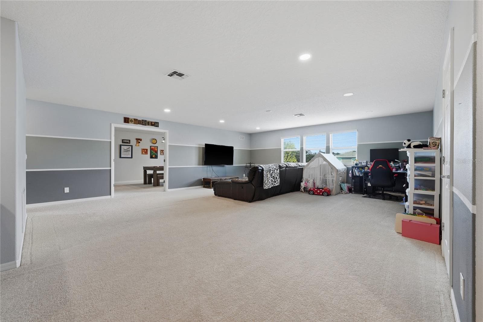 Single Family Residence at 2873 MATERA DR, ST CLOUD, photo 30 of 57