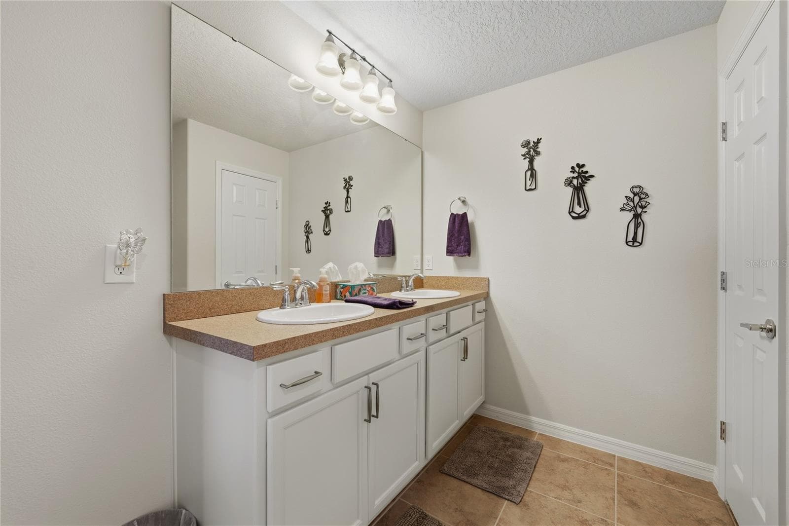 Single Family Residence at 2873 MATERA DR, ST CLOUD, photo 39 of 57