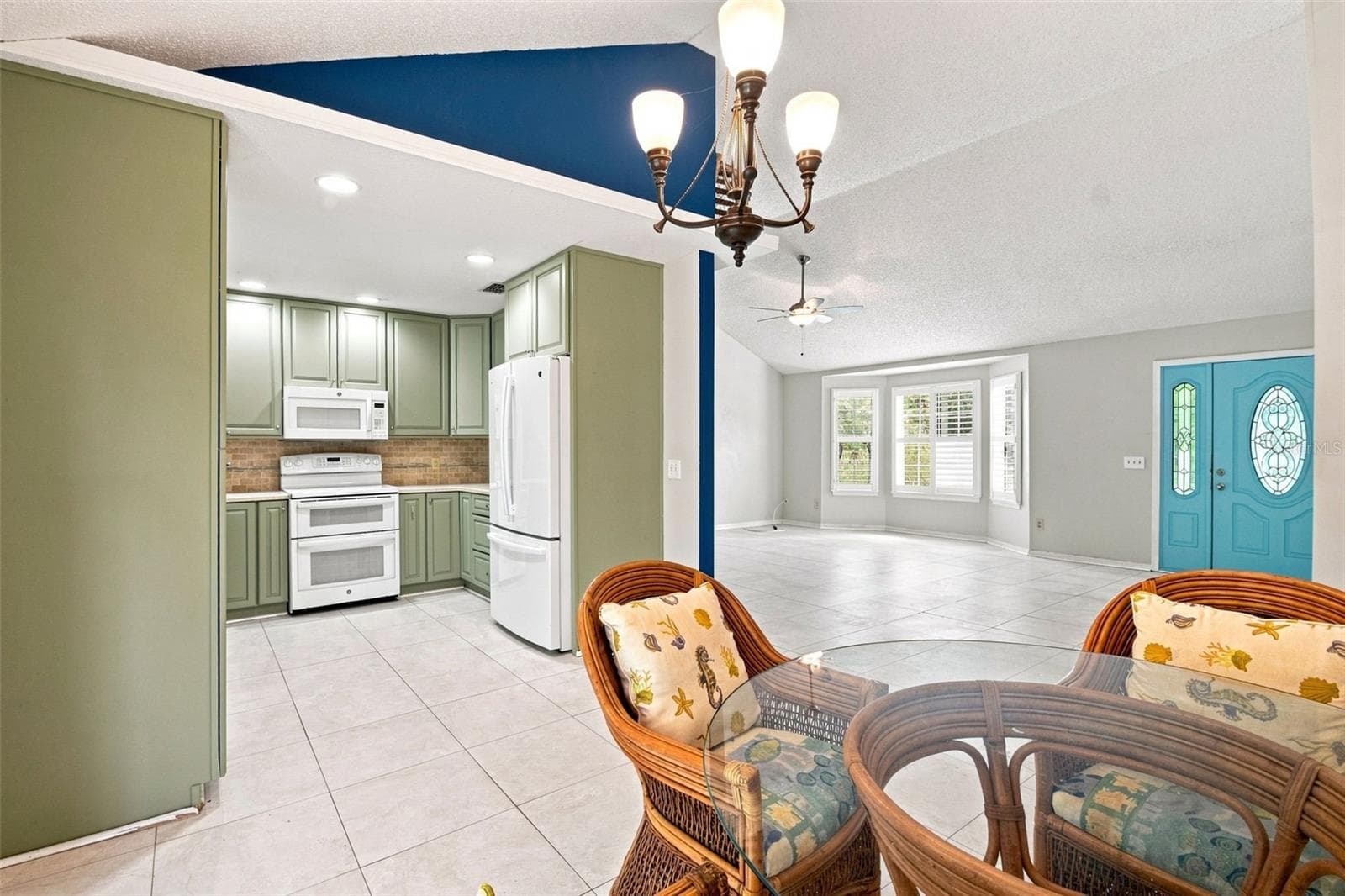 Single Family Residence at 2720 BANYAN DR, EDGEWATER, photo 11 of 34