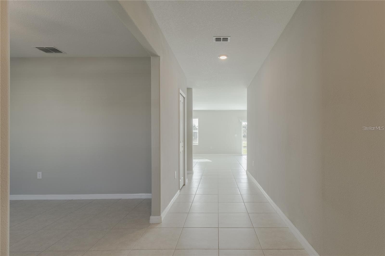Single Family Residence at 10269 SHADY PRESERVE DR, RIVERVIEW, photo 13 of 51