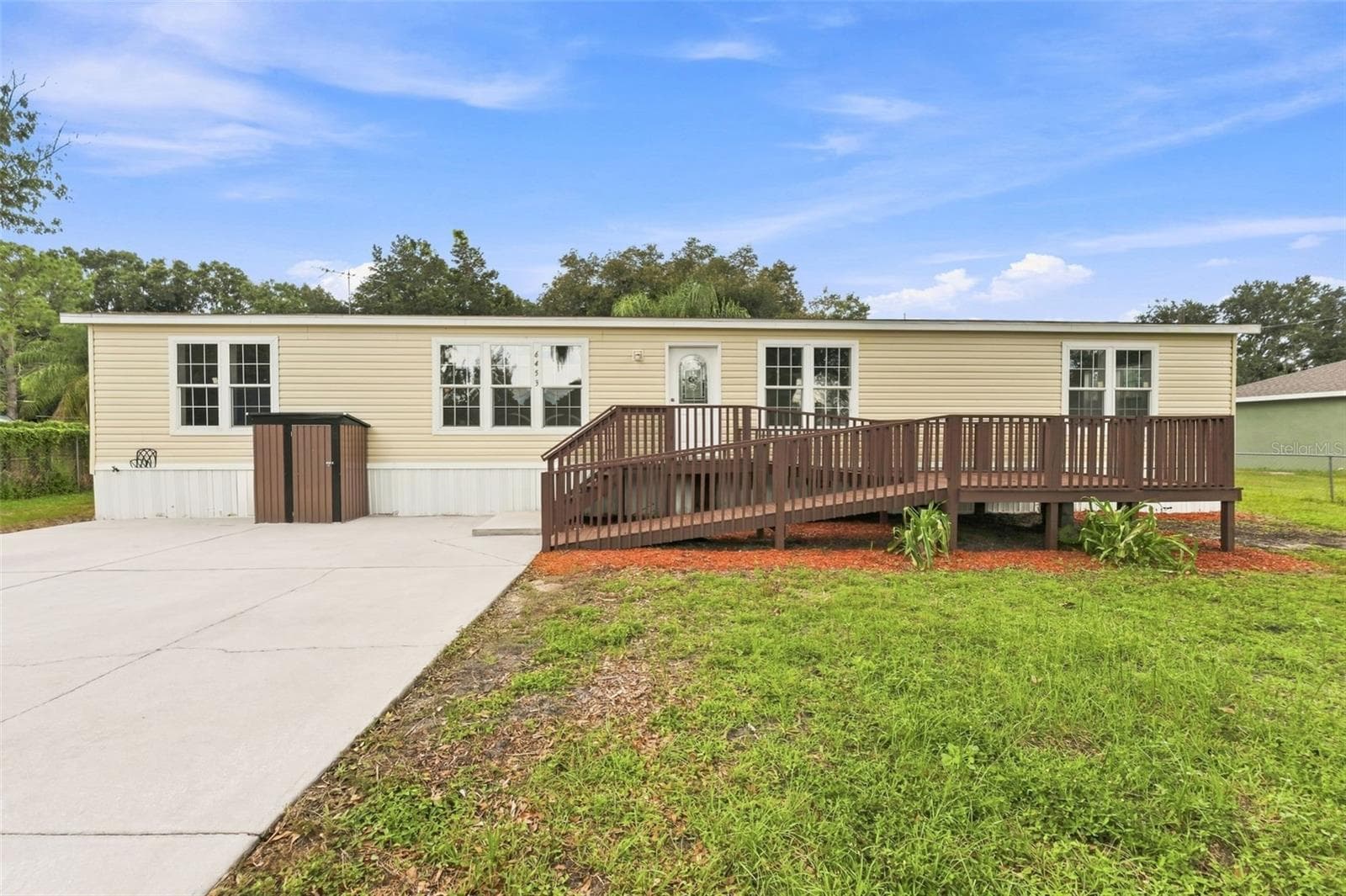 6453 MANGROVE DR
