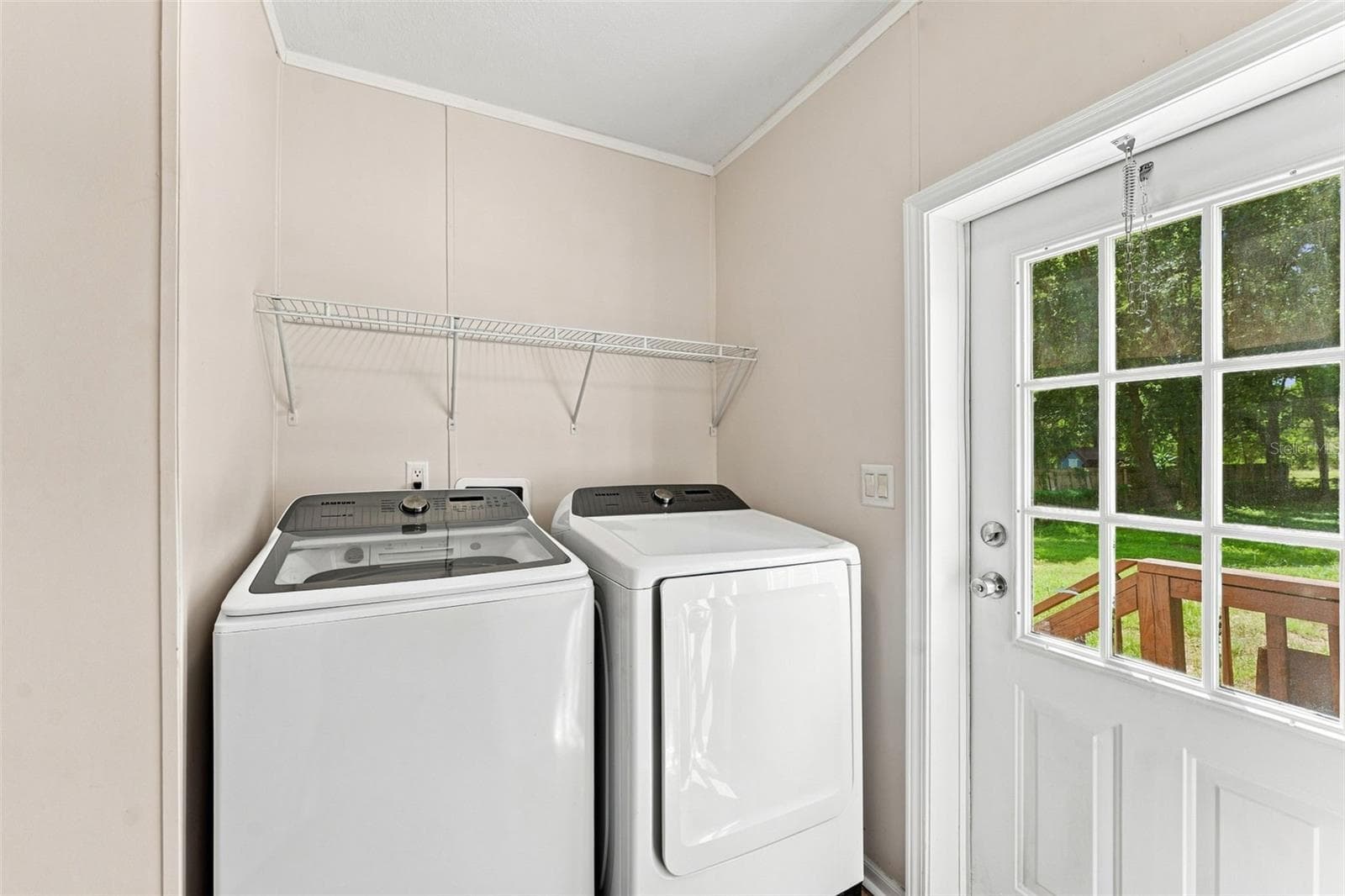 Manufactured Home at 6453 MANGROVE DR, WESLEY CHAPEL, photo 11 of 43