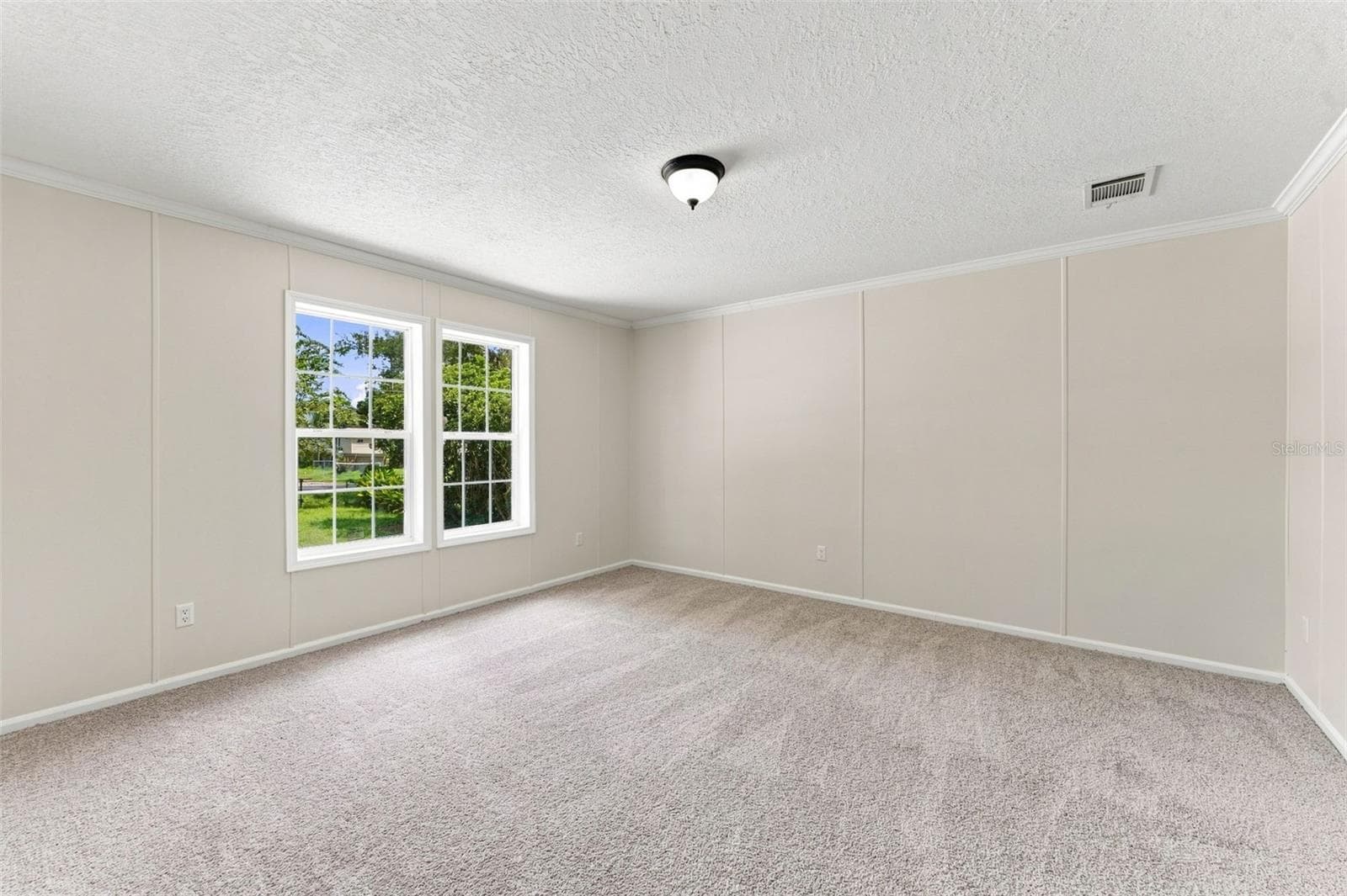 Manufactured Home at 6453 MANGROVE DR, WESLEY CHAPEL, photo 12 of 43