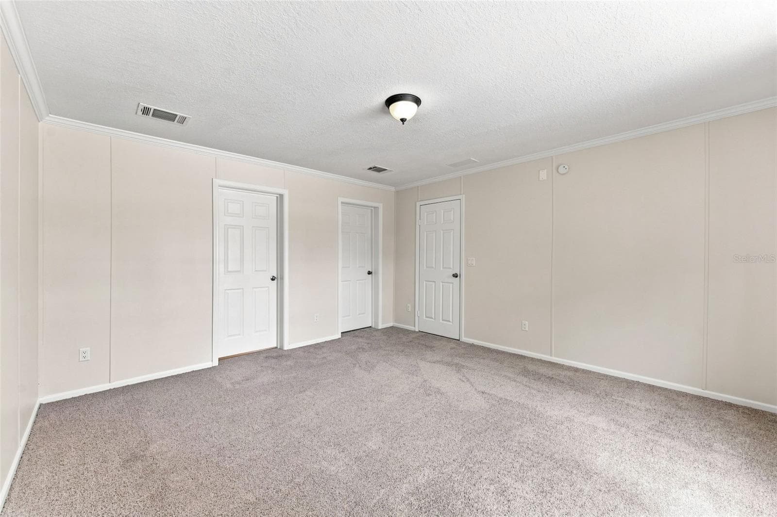 Manufactured Home at 6453 MANGROVE DR, WESLEY CHAPEL, photo 13 of 43