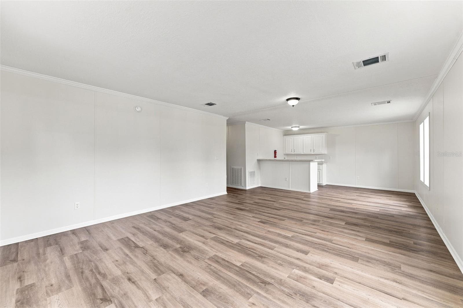 Manufactured Home at 6453 MANGROVE DR, WESLEY CHAPEL, photo 24 of 43