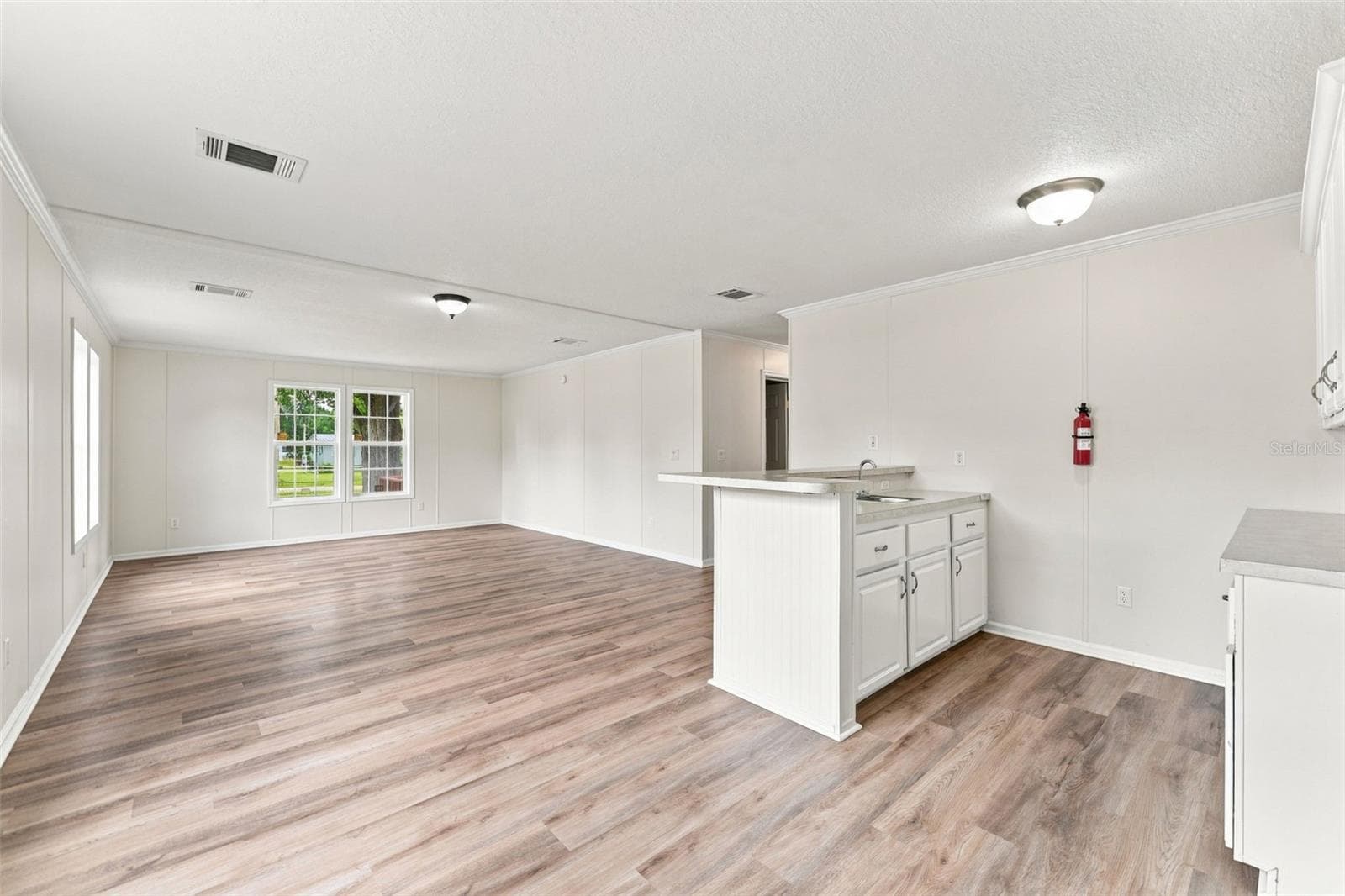 Manufactured Home at 6453 MANGROVE DR, WESLEY CHAPEL, photo 26 of 43