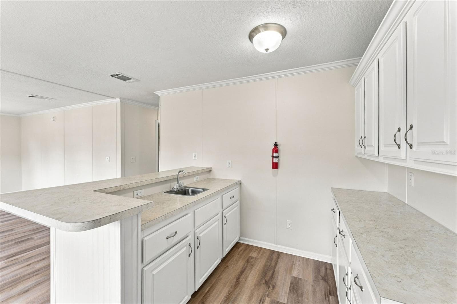 Manufactured Home at 6453 MANGROVE DR, WESLEY CHAPEL, photo 27 of 43
