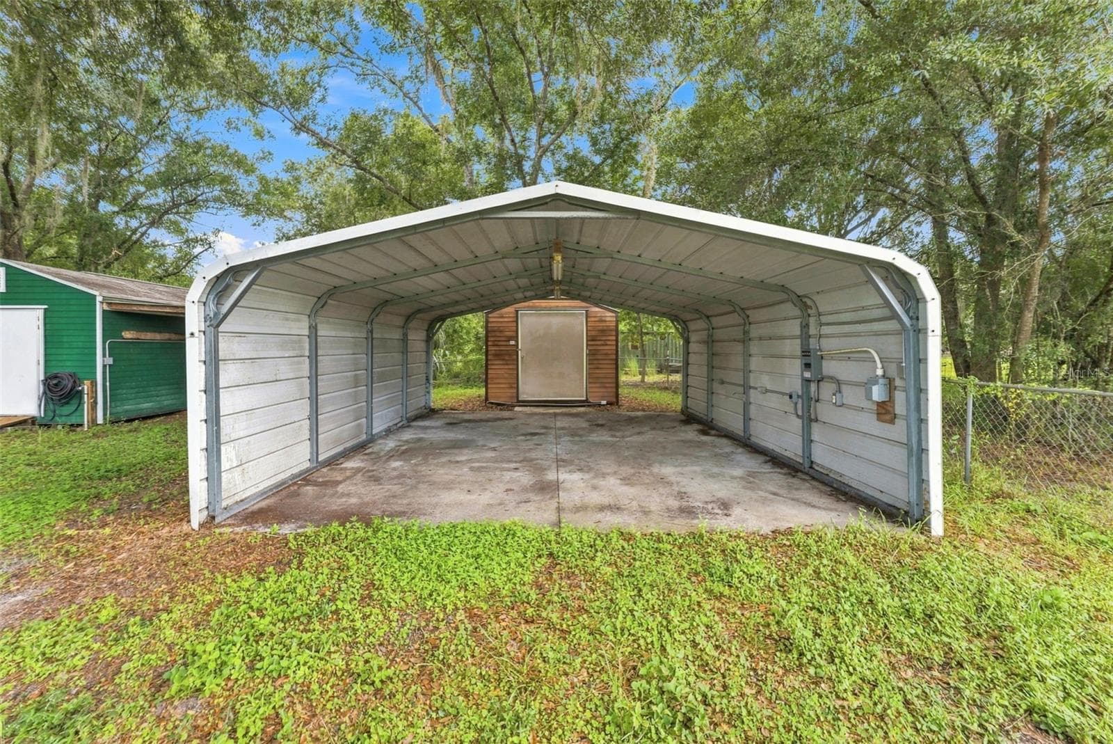 Manufactured Home at 6453 MANGROVE DR, WESLEY CHAPEL, photo 31 of 43