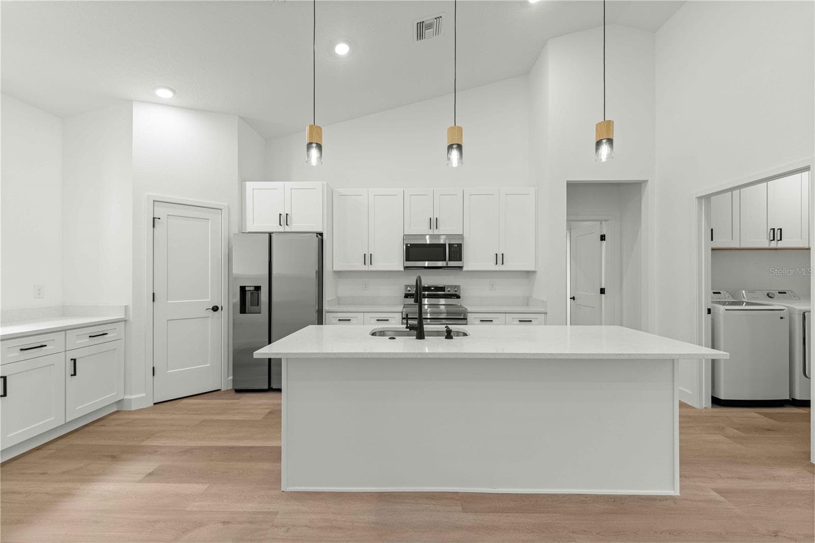 Single Family Residence at 100 WILLOW RD, OCALA, photo 11 of 32
