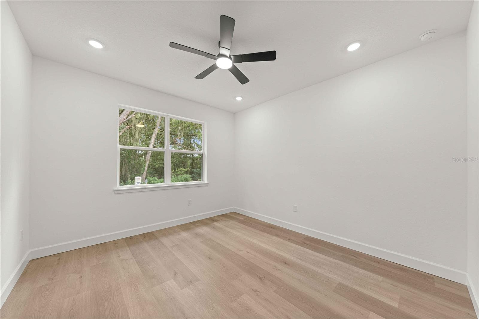 Single Family Residence at 100 WILLOW RD, OCALA, photo 15 of 32