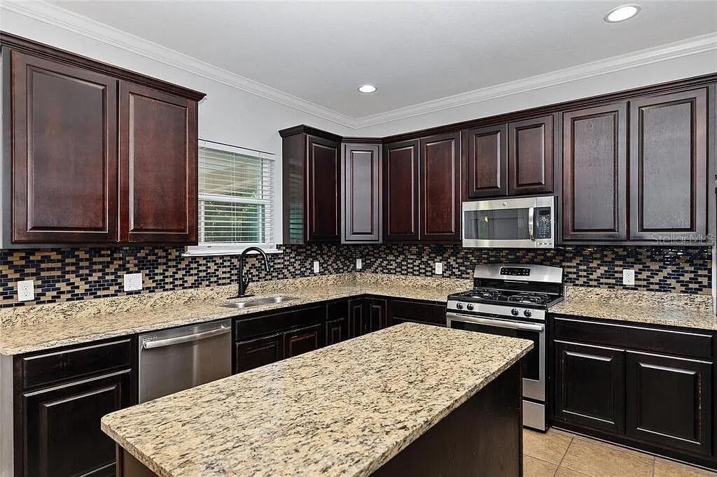 Single Family Residence at 1048 NW 233RD DR, NEWBERRY, photo 9 of 52