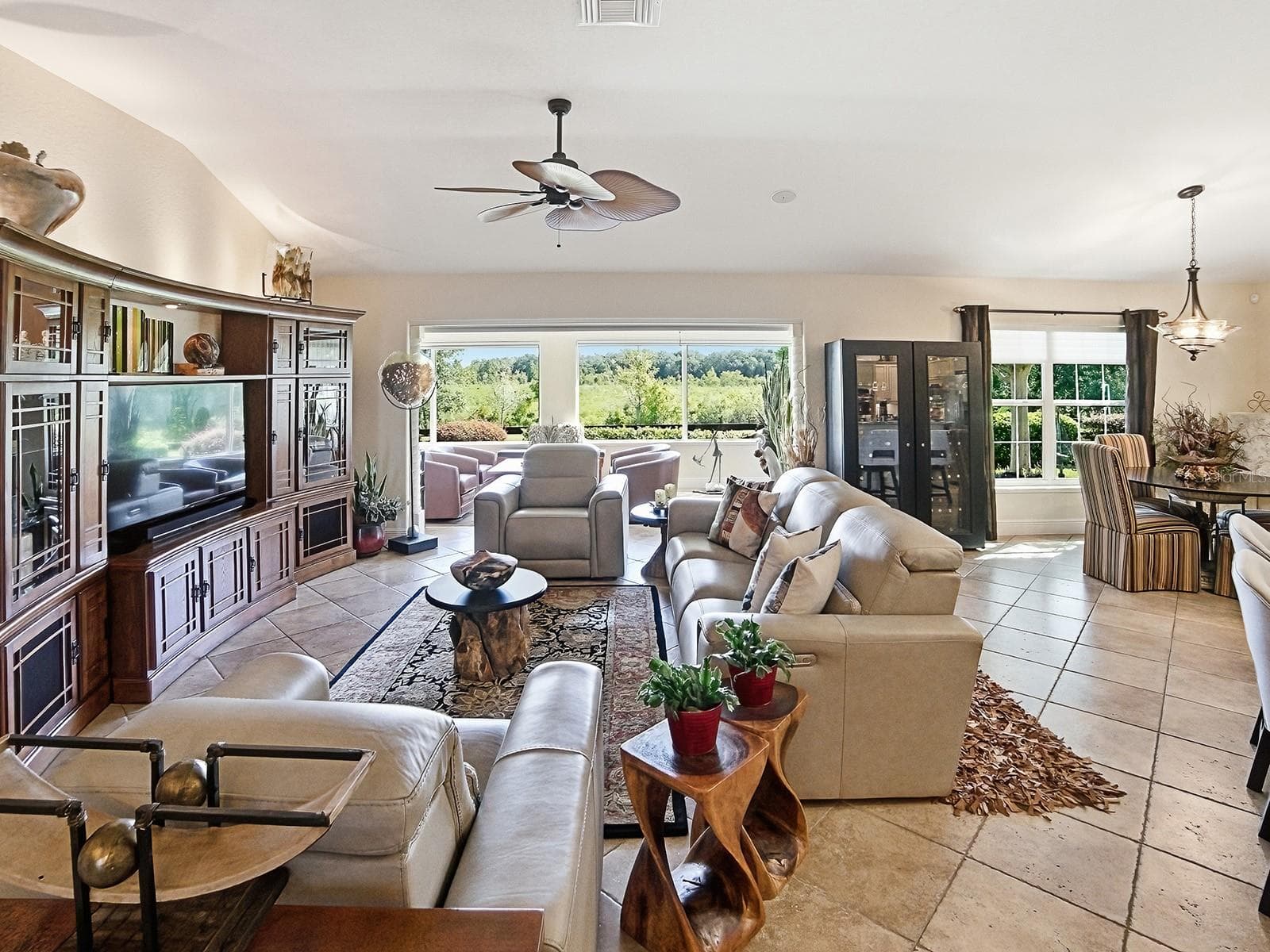 JUST BEAUTIFUL - 1089 VANCE TRL, THE VILLAGES