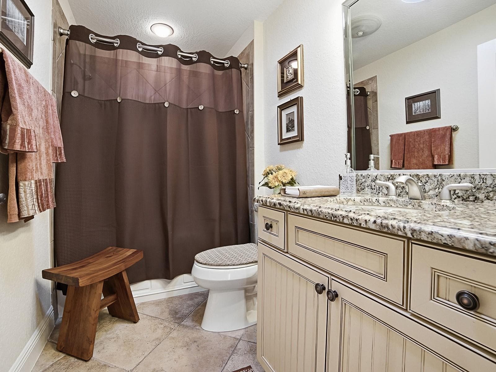 GUEST BATHROOM - 1089 VANCE TRL, THE VILLAGES