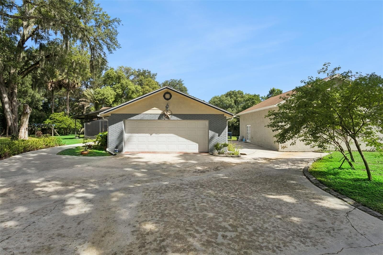 Single Family Residence at 907 SONJA PL, APOPKA, photo 2 of 61
