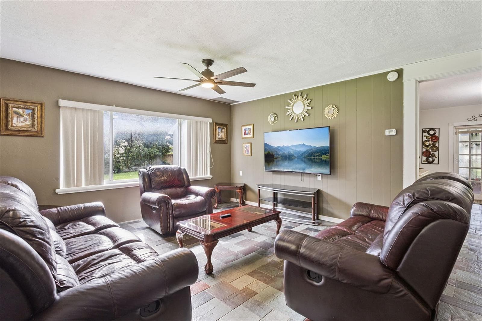Single Family Residence at 907 SONJA PL, APOPKA, photo 8 of 61