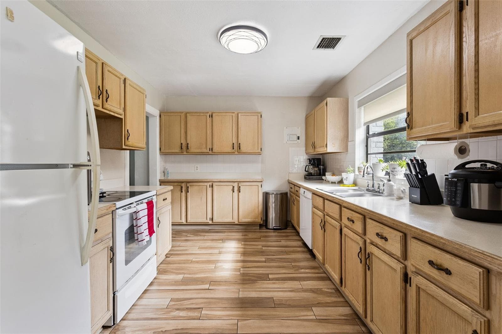 Single Family Residence at 907 SONJA PL, APOPKA, photo 19 of 61