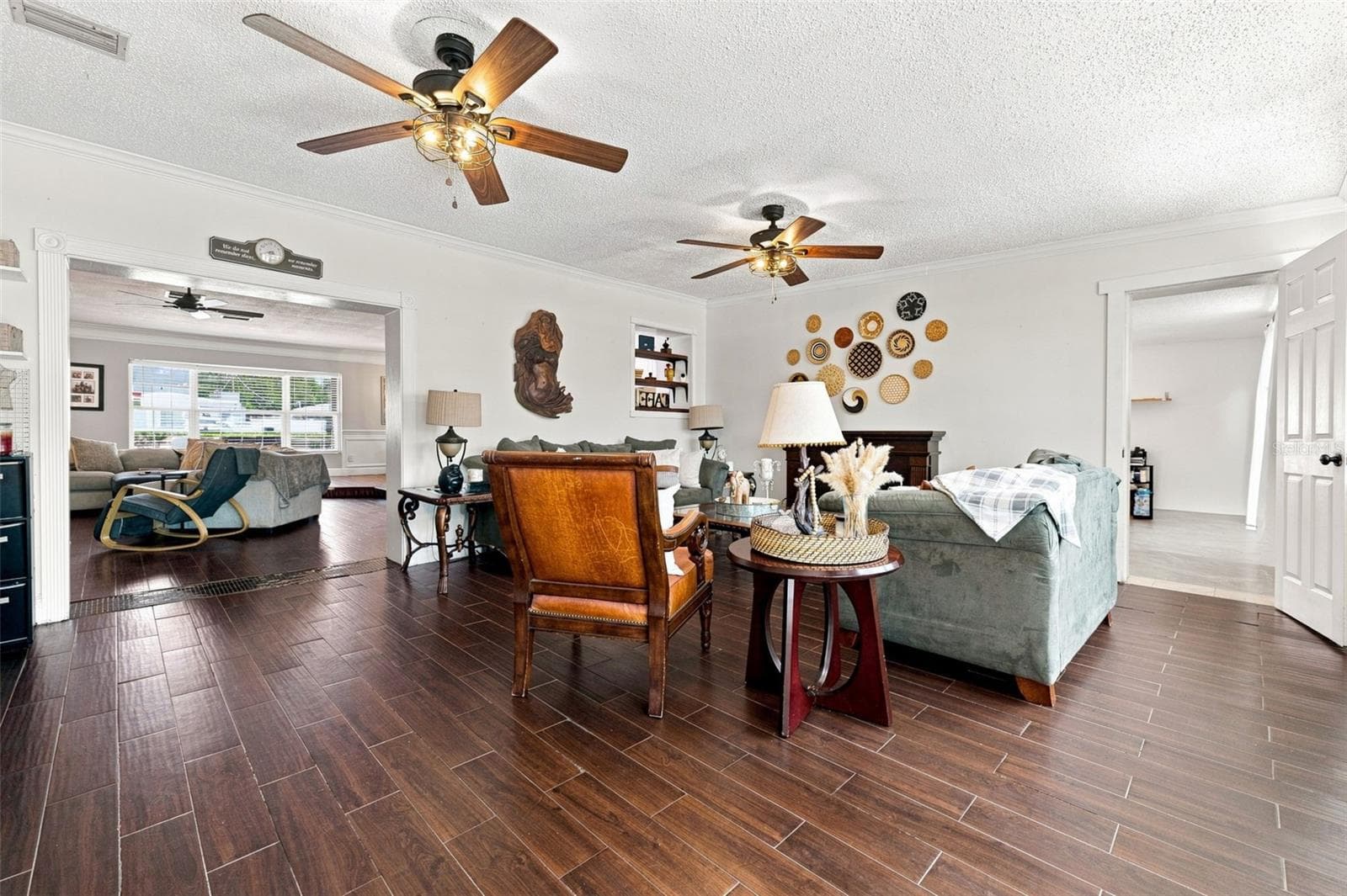 Single Family Residence at 3104 W OSBORNE AVE, TAMPA, photo 15 of 36