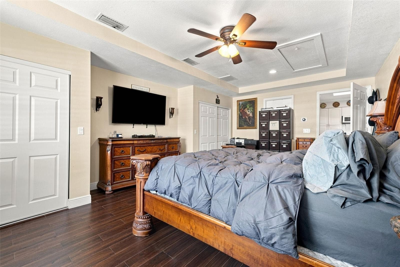 Single Family Residence at 3104 W OSBORNE AVE, TAMPA, photo 22 of 36