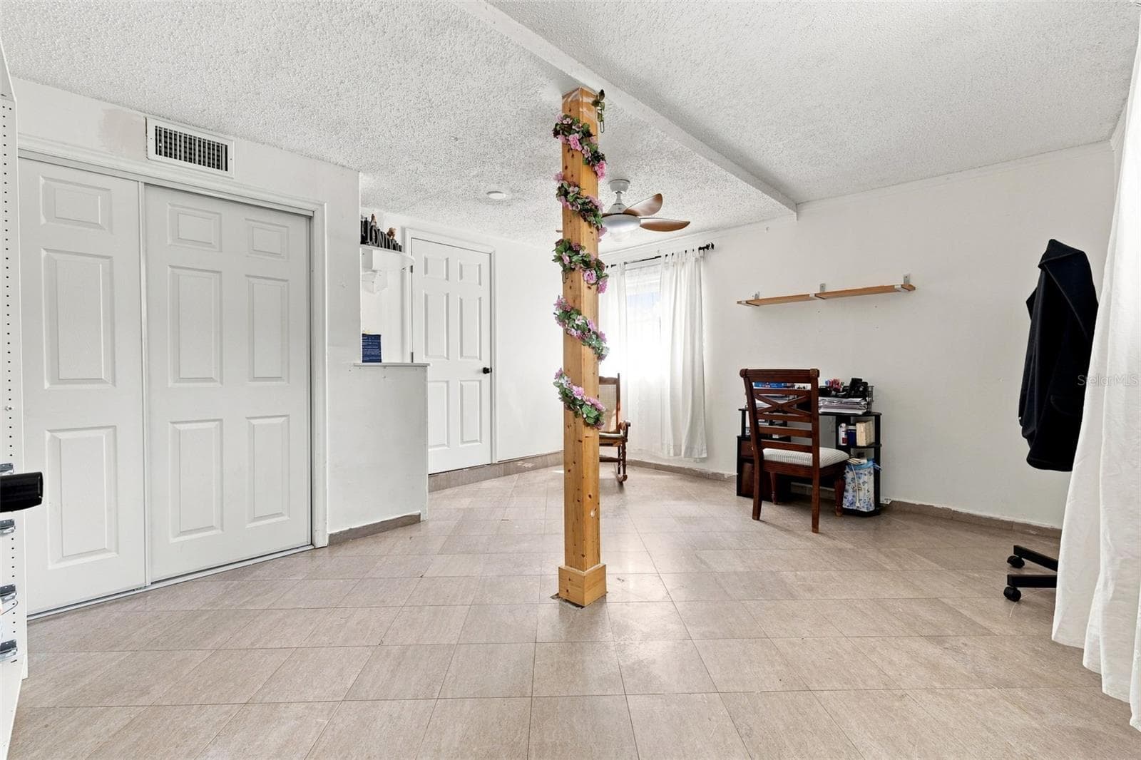 Single Family Residence at 3104 W OSBORNE AVE, TAMPA, photo 23 of 36