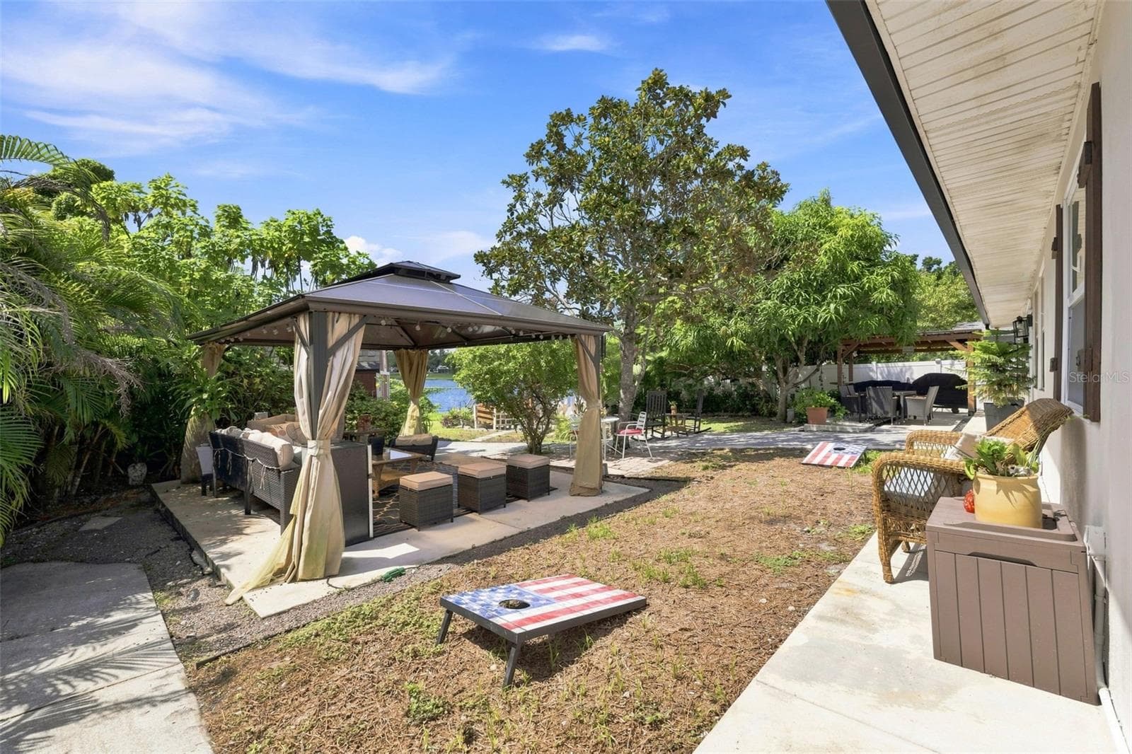 Single Family Residence at 3104 W OSBORNE AVE, TAMPA, photo 29 of 36
