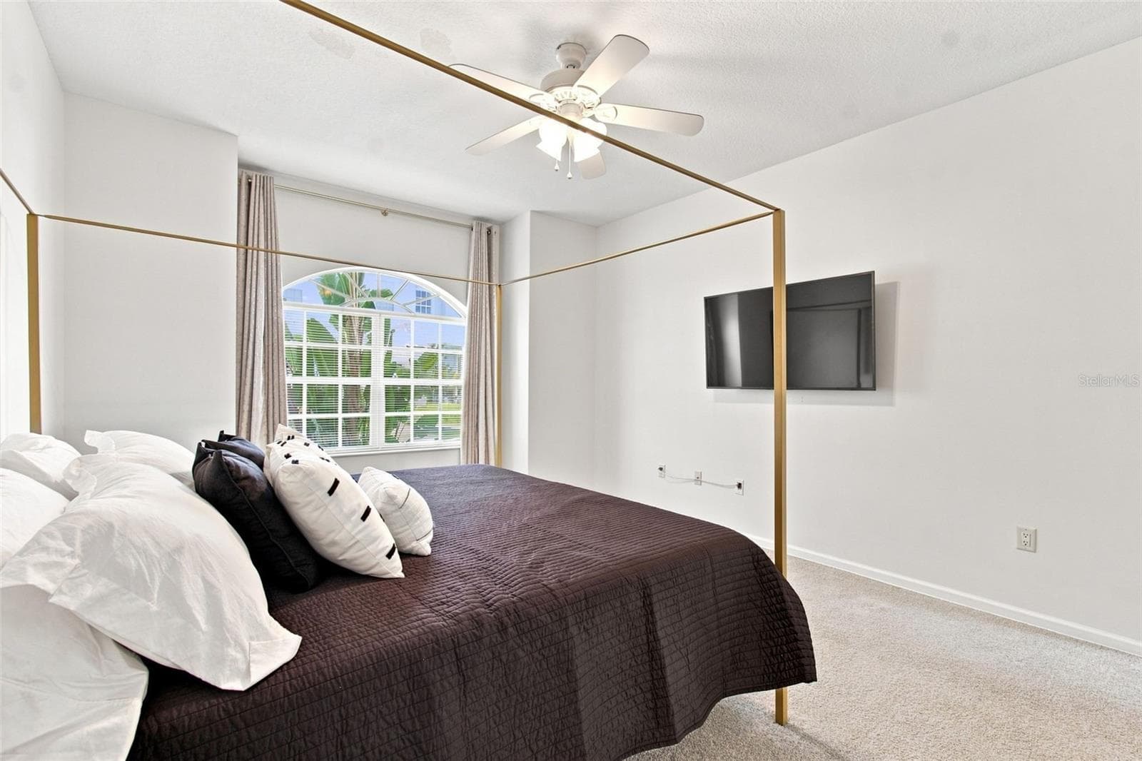 Townhouse at 8319 MANOR CLUB CIR #3, TAMPA, photo 6 of 64