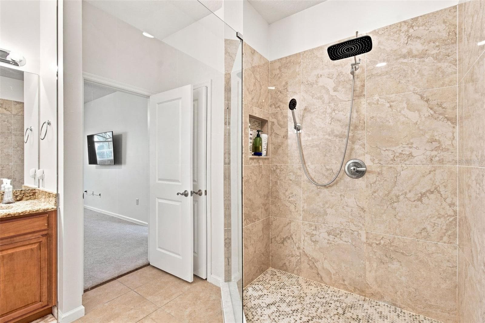 Townhouse at 8319 MANOR CLUB CIR #3, TAMPA, photo 10 of 64