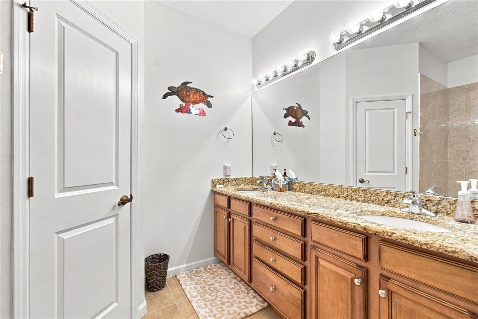 Townhouse at 8319 MANOR CLUB CIR #3, TAMPA, photo 11 of 64