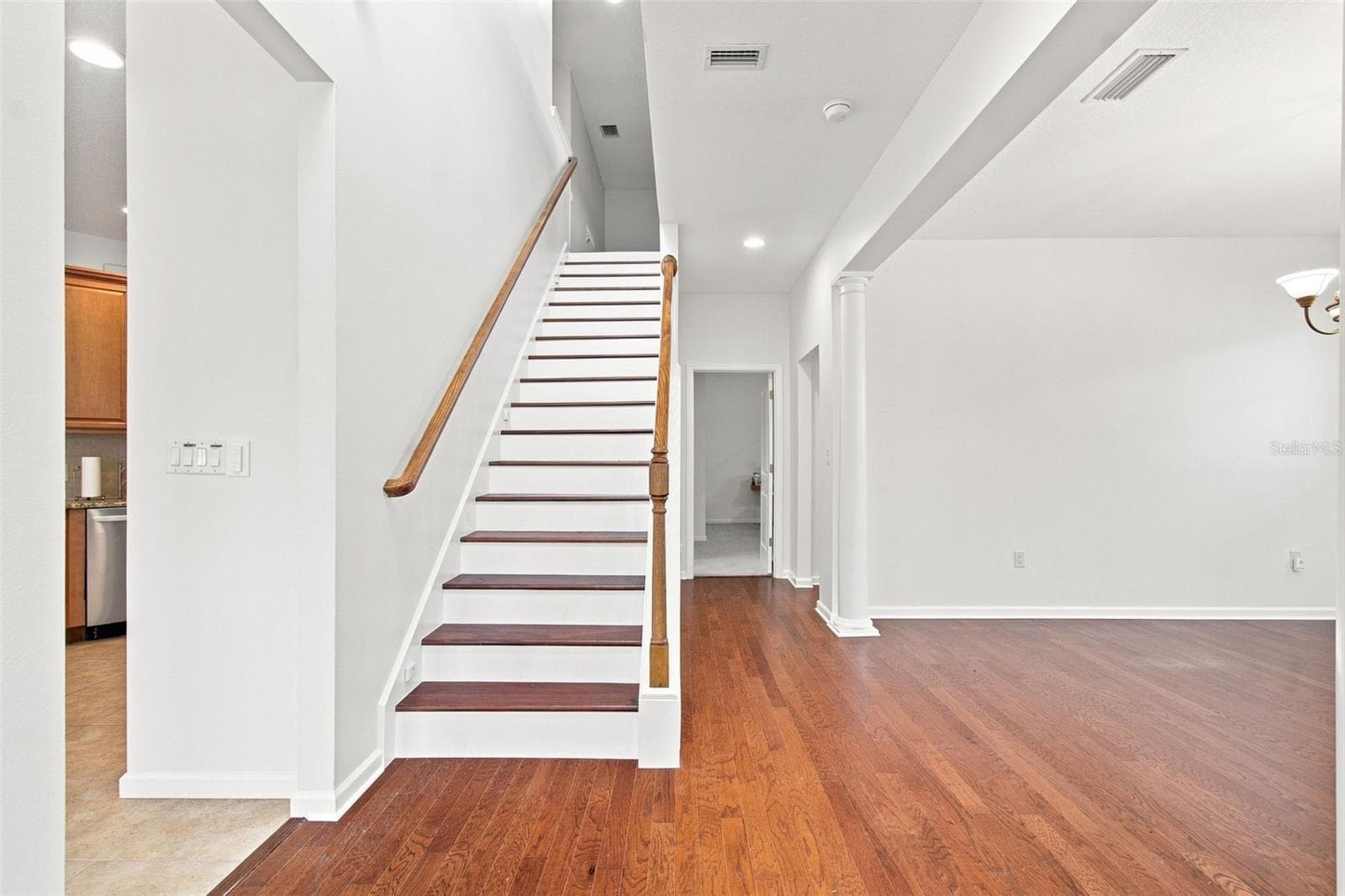 Townhouse at 8319 MANOR CLUB CIR #3, TAMPA, photo 12 of 64