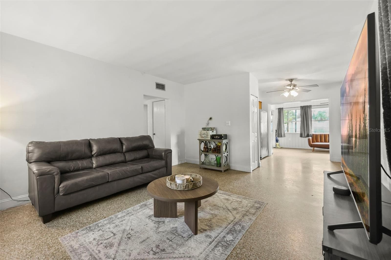 Single Family Residence at 4107 DUBLIN ST, ORLANDO, photo 6 of 31