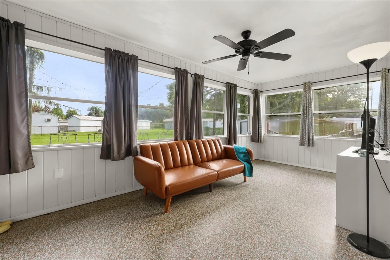 Single Family Residence at 4107 DUBLIN ST, ORLANDO, photo 9 of 31