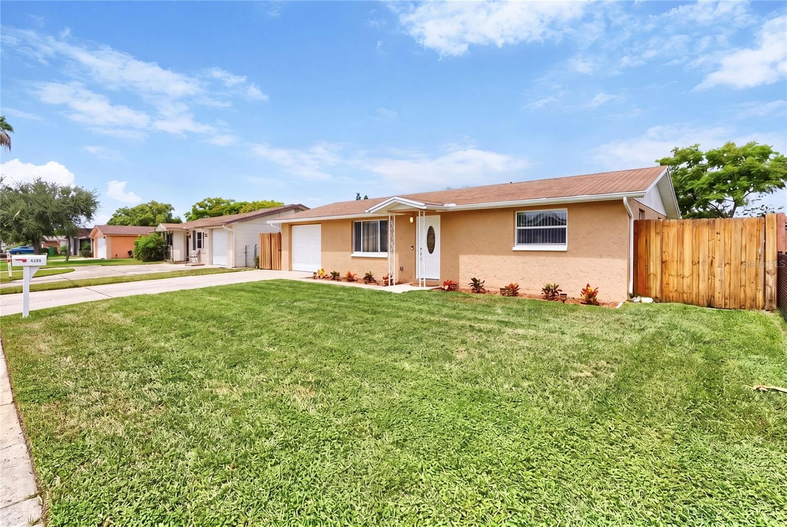 Single Family Residence at 3339 GARFIELD DR, HOLIDAY, photo 9 of 35