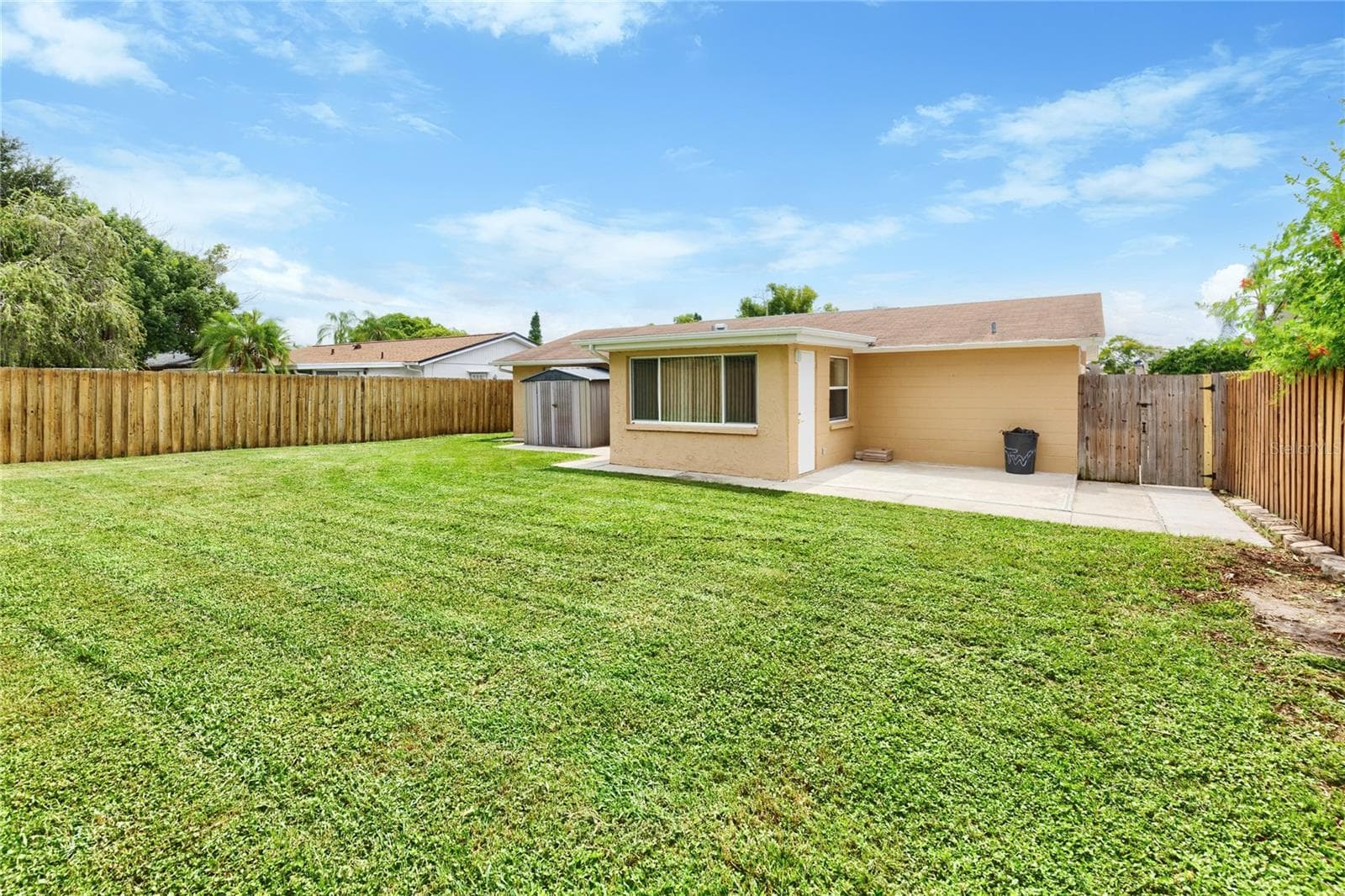 Single Family Residence at 3339 GARFIELD DR, HOLIDAY, photo 12 of 35