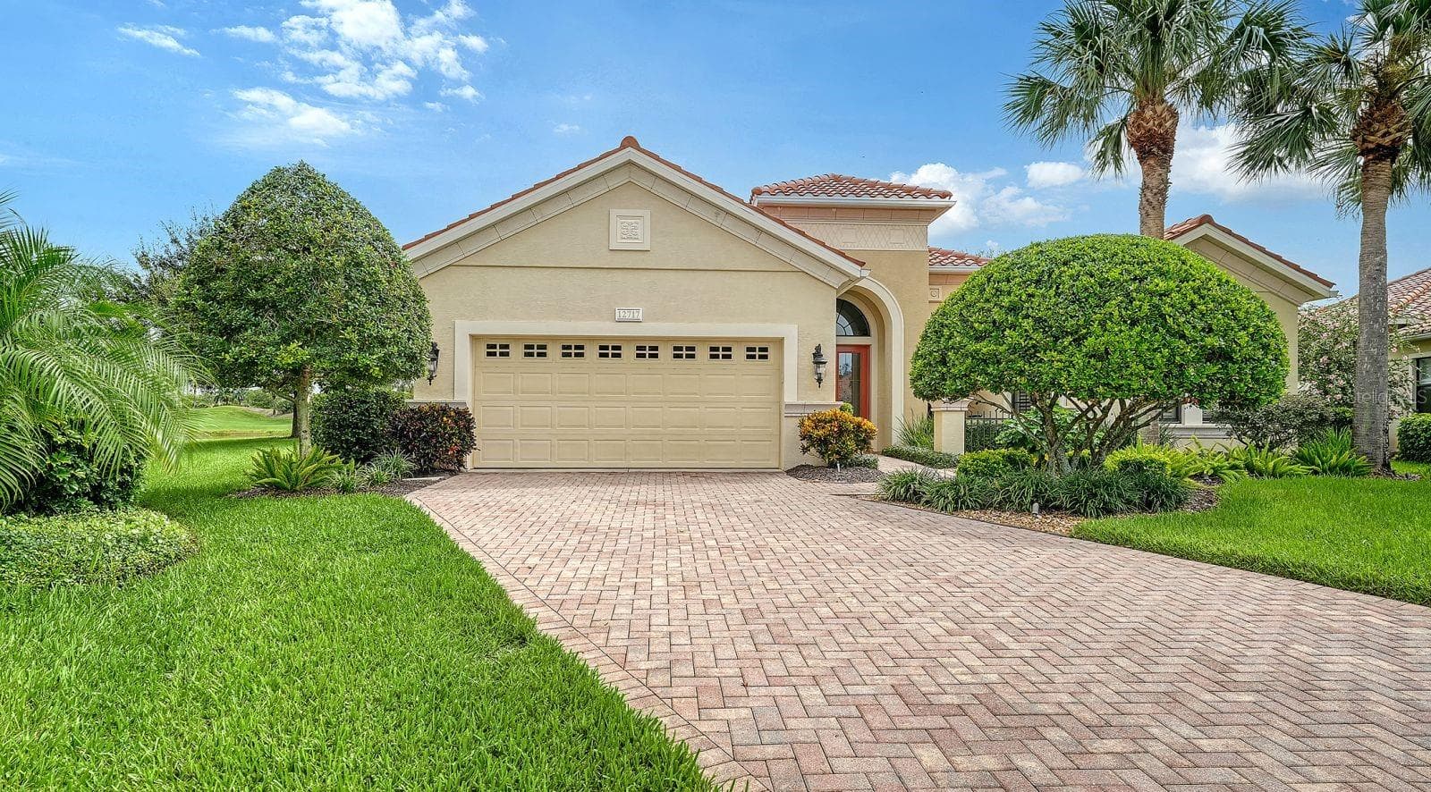 Single Family Residence at 12717 STONE RIDGE PL, LAKEWOOD RANCH, photo 5 of 66