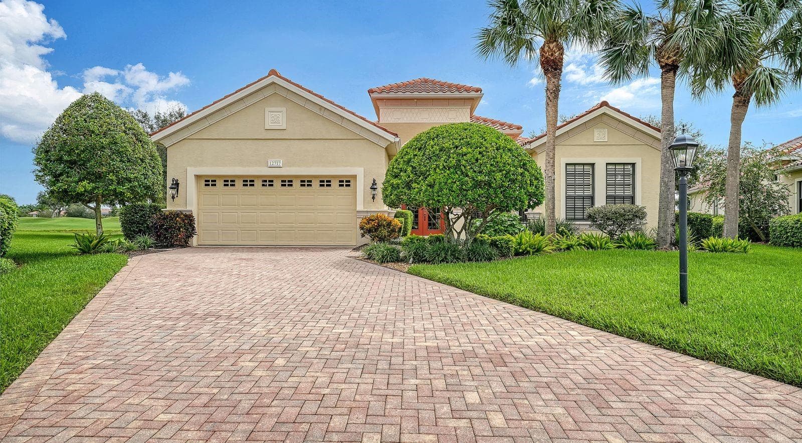 Single Family Residence at 12717 STONE RIDGE PL, LAKEWOOD RANCH, photo 6 of 66