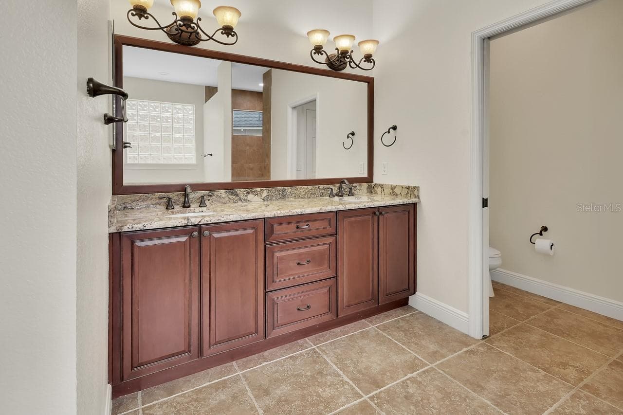 Primary bathroom - 502 VICTORIA HILLS DR, DELAND
