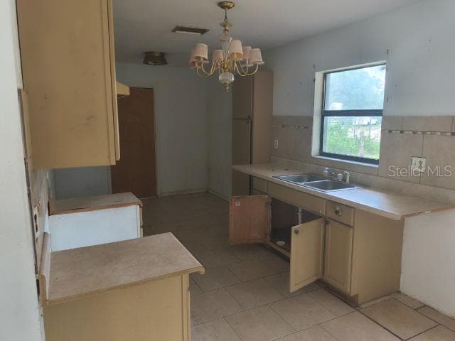 Single Family Residence at 3803 E 2ND ST, LEHIGH ACRES, photo 5 of 14