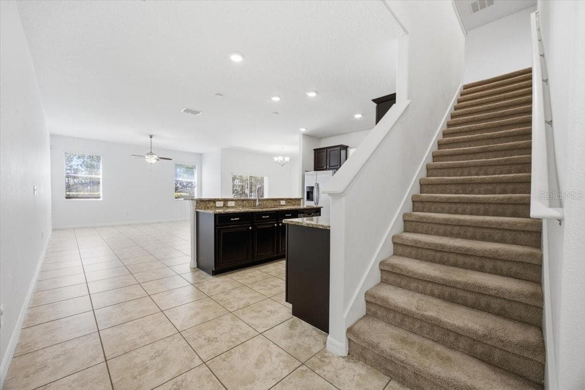 Townhouse at 3606 RODRICK CIR, ORLANDO, photo 4 of 31