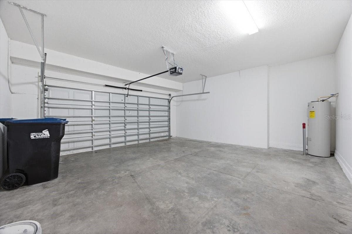 Townhouse at 3606 RODRICK CIR, ORLANDO, photo 10 of 31