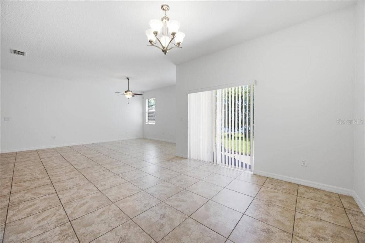 Townhouse at 3606 RODRICK CIR, ORLANDO, photo 13 of 31
