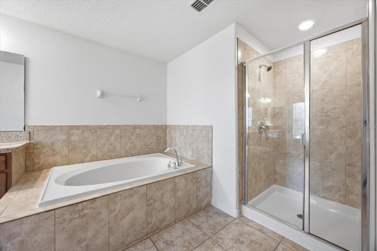 Townhouse at 3606 RODRICK CIR, ORLANDO, photo 19 of 31