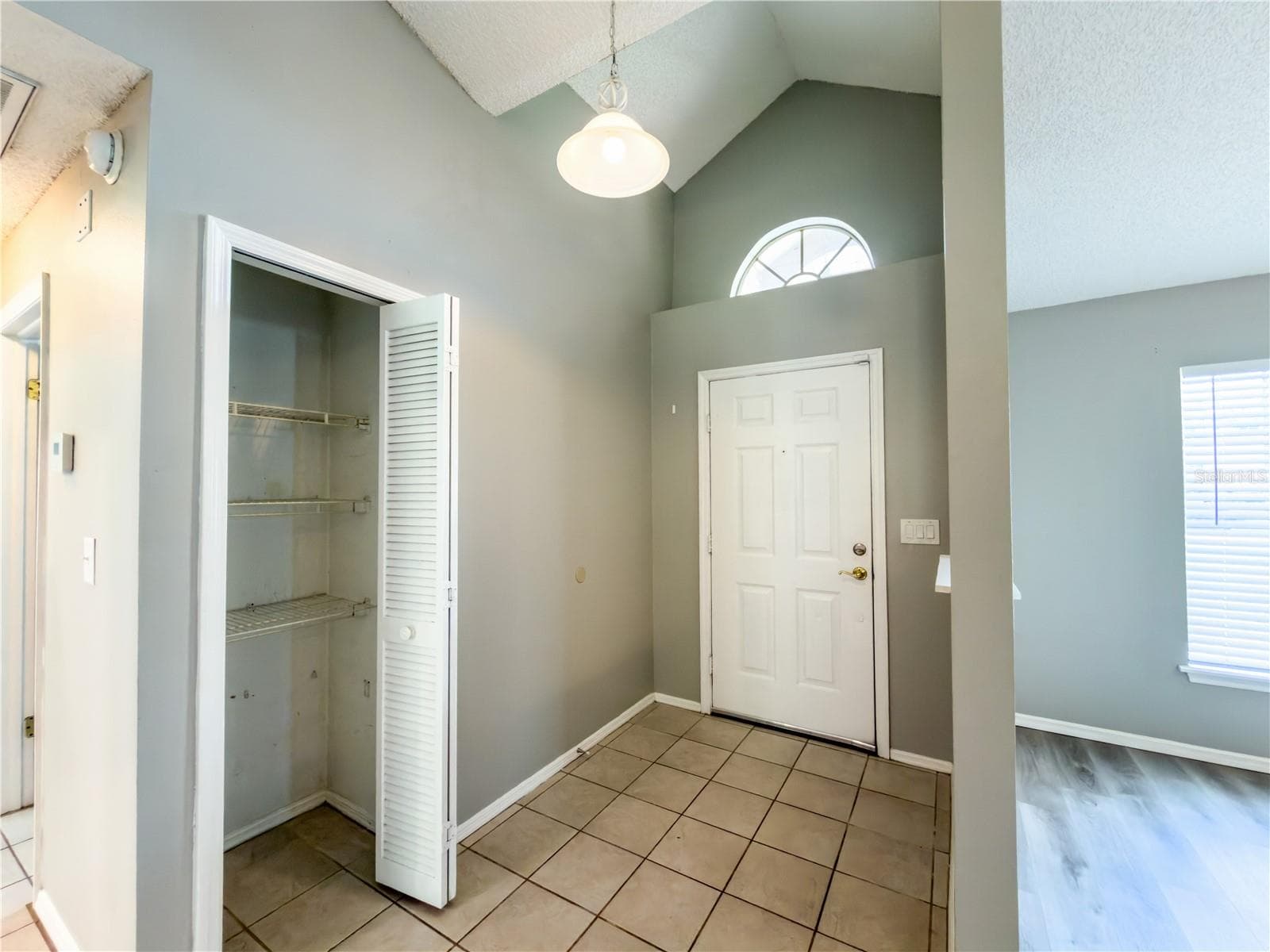 Foyer - 23437 SHINING STAR DR, LAND O LAKES