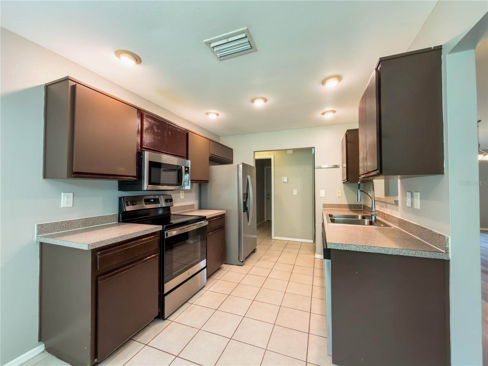 Kitchen - 23437 SHINING STAR DR, LAND O LAKES