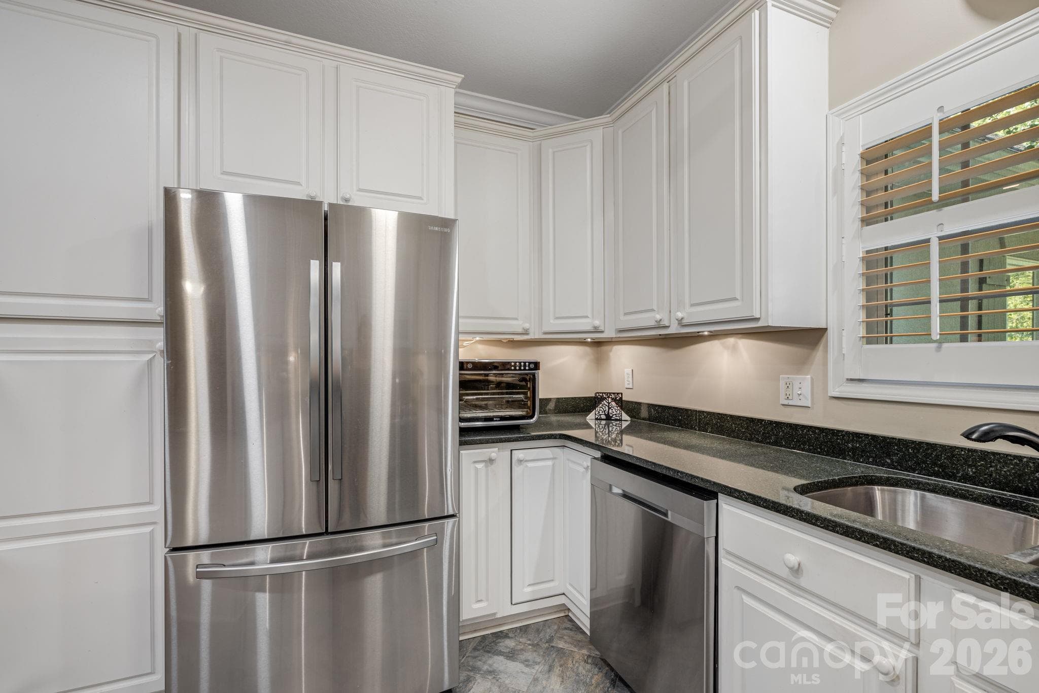 Townhouse at 212 Carriage Springs Way, Hendersonville, photo 14 of 48