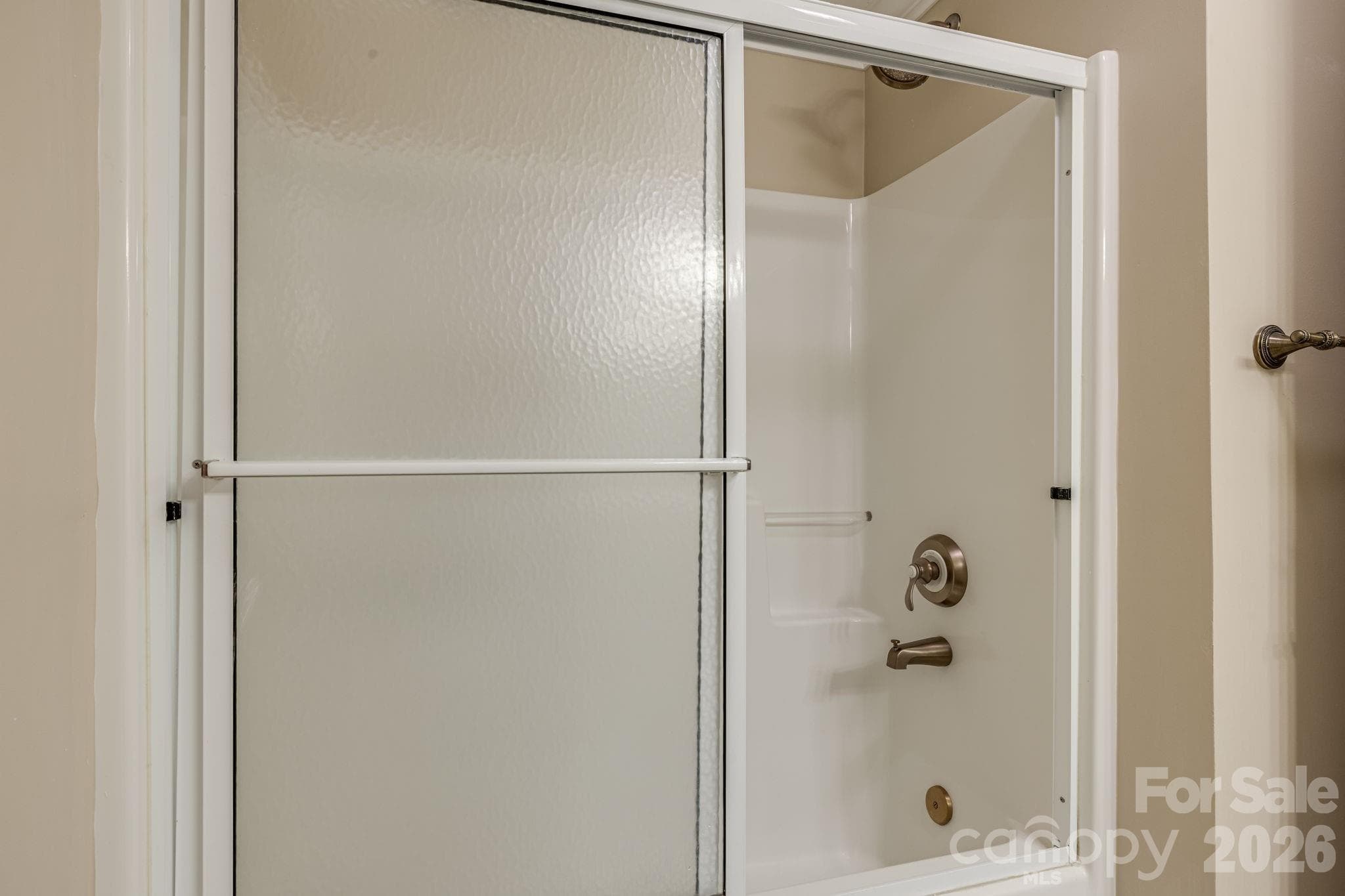 lower level guest bath - 212 Carriage Springs Way, Hendersonville
