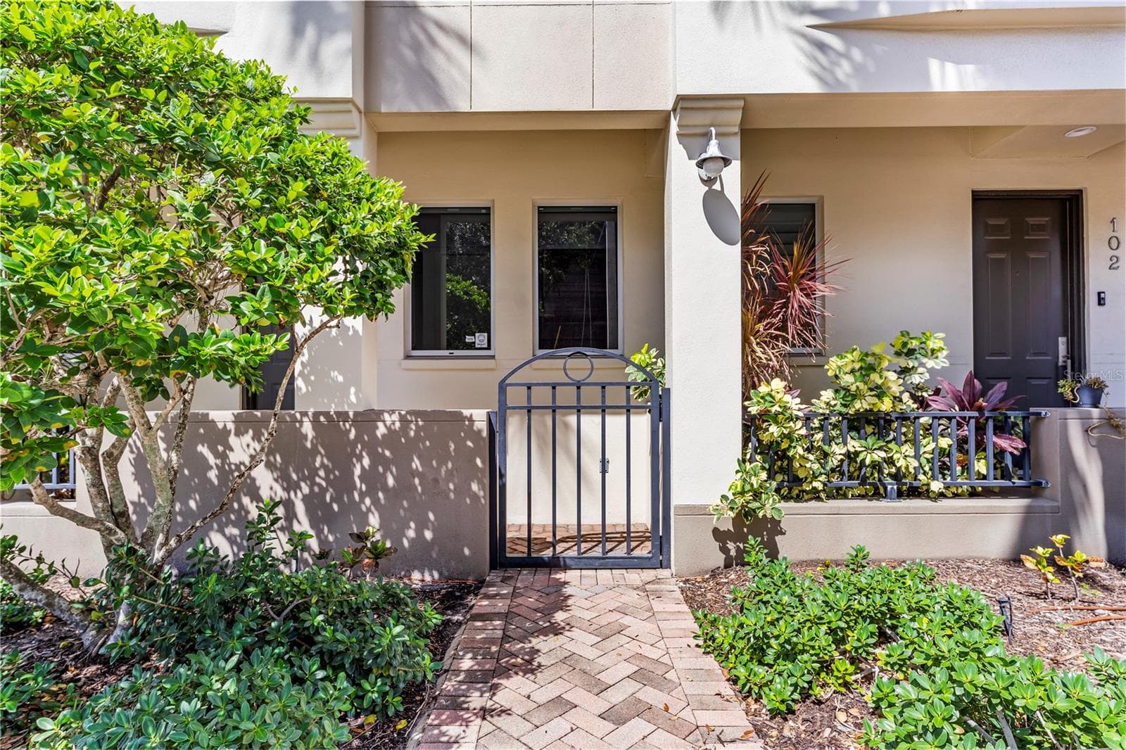 Private entry from Coconut Ave - 235 COCOANUT AVE #101A, SARASOTA